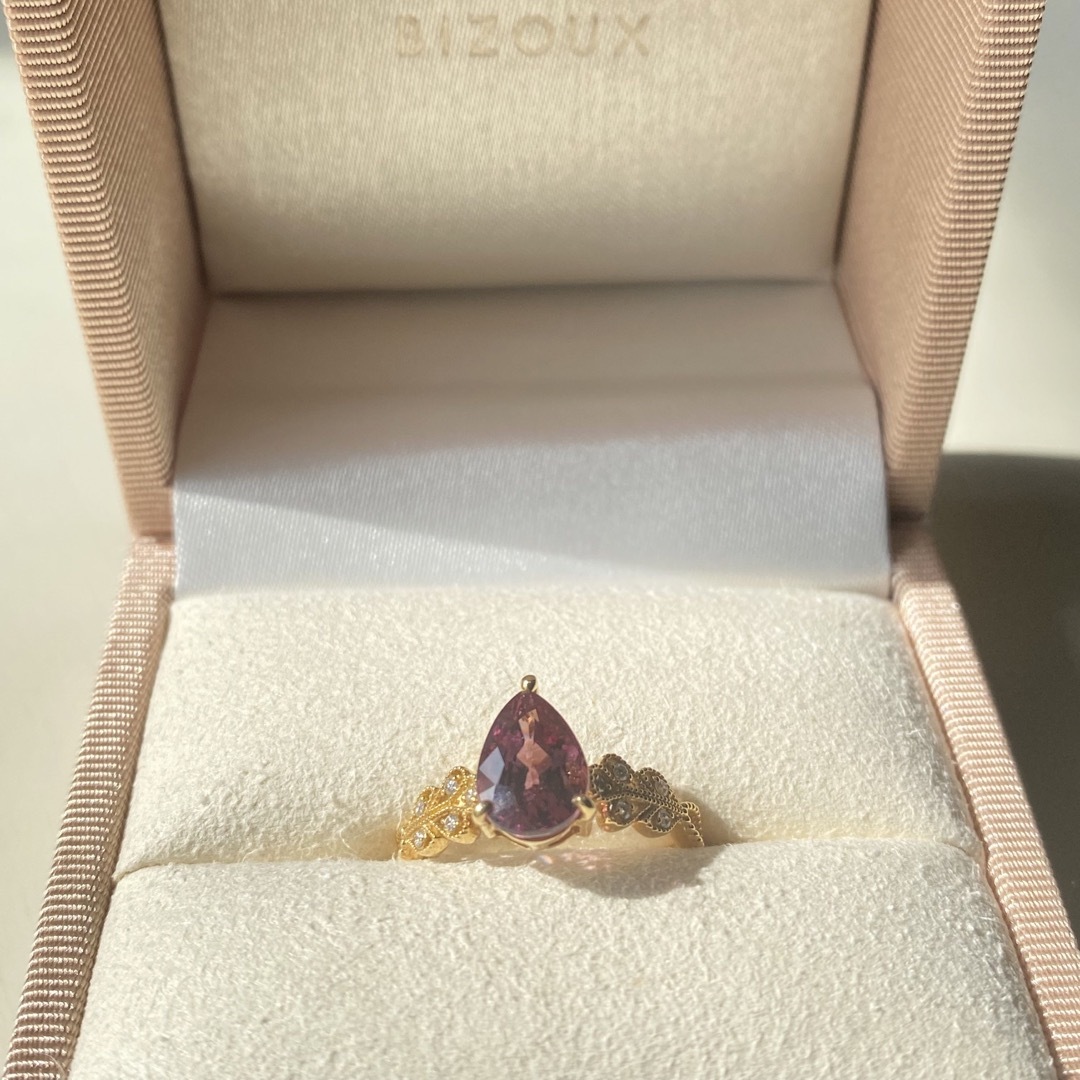 Bizoux マラヤガーネット2.541ct K18リング