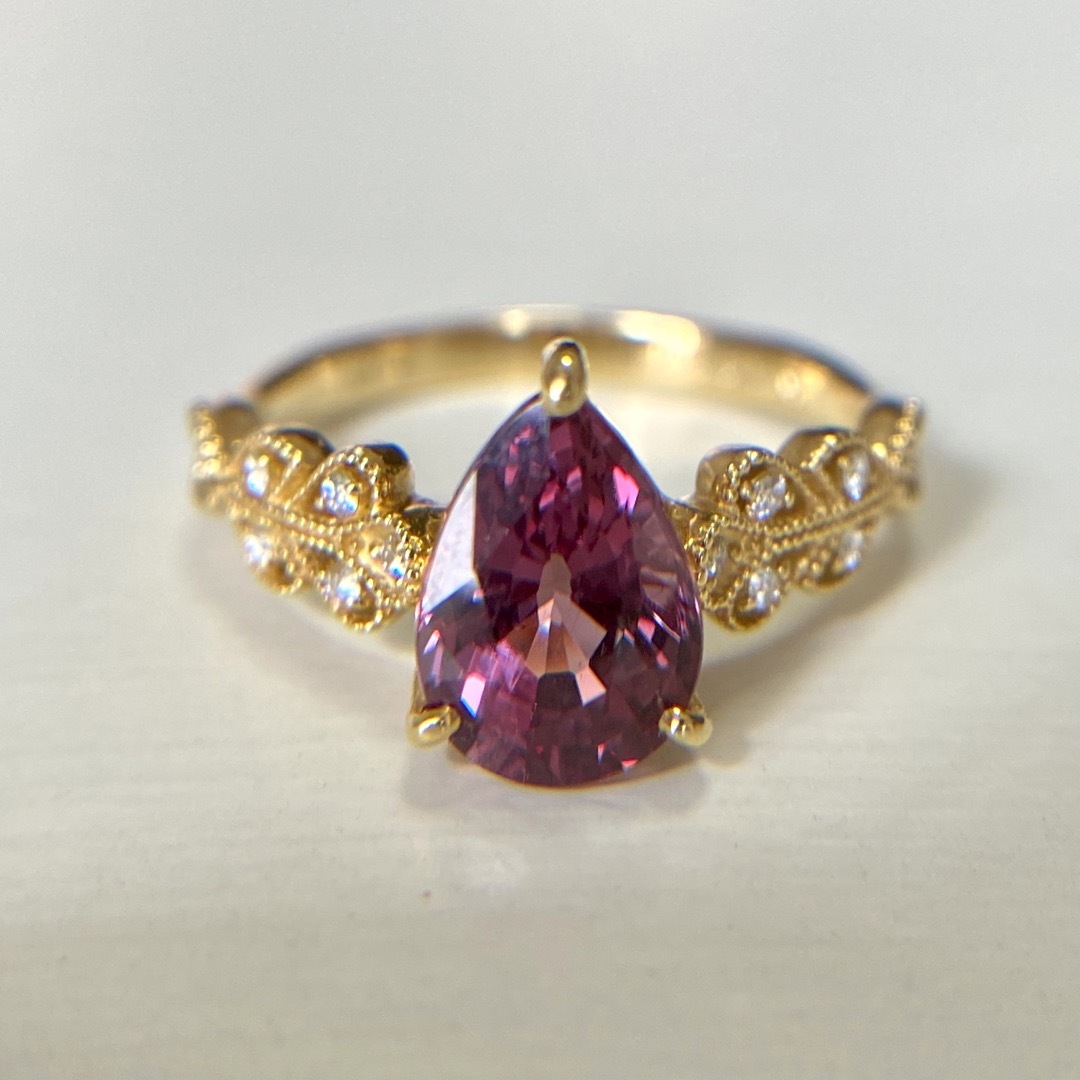 Bizoux マラヤガーネット2.541ct K18リング