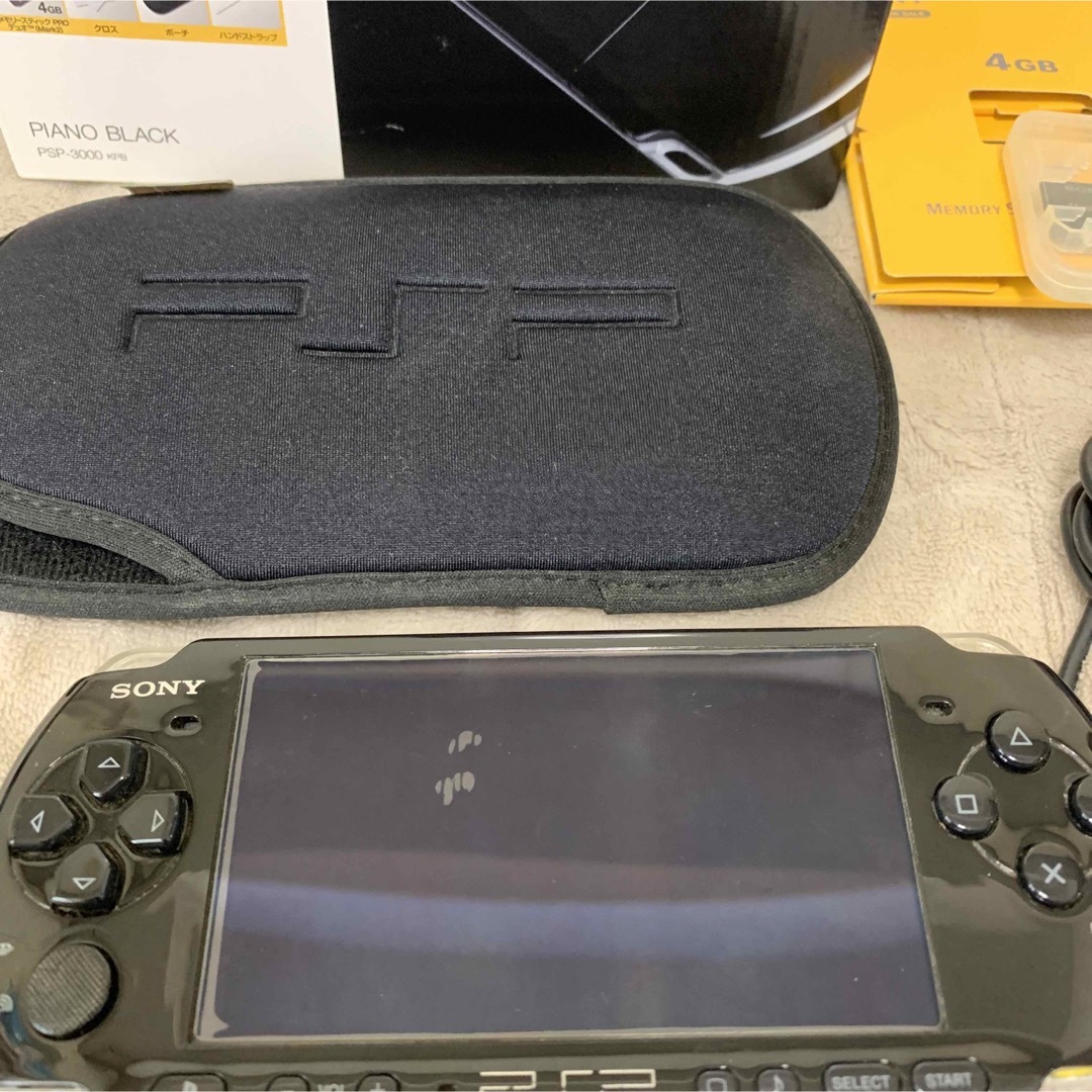 SONY PSP-3000 本体　ピアノブラック 2