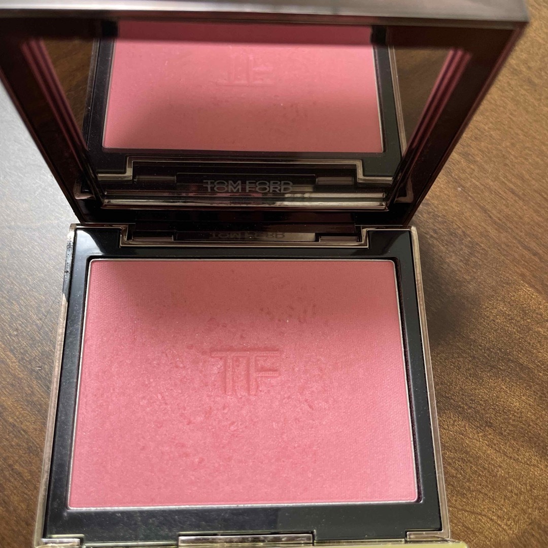 TOM FORD(トムフォード)のトムフォード　チークカラー06 コスメ/美容のベースメイク/化粧品(チーク)の商品写真