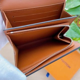 LOUIS VUITTON - ルイヴィトン M68671 マヒナ ポルトフォイユ イリス