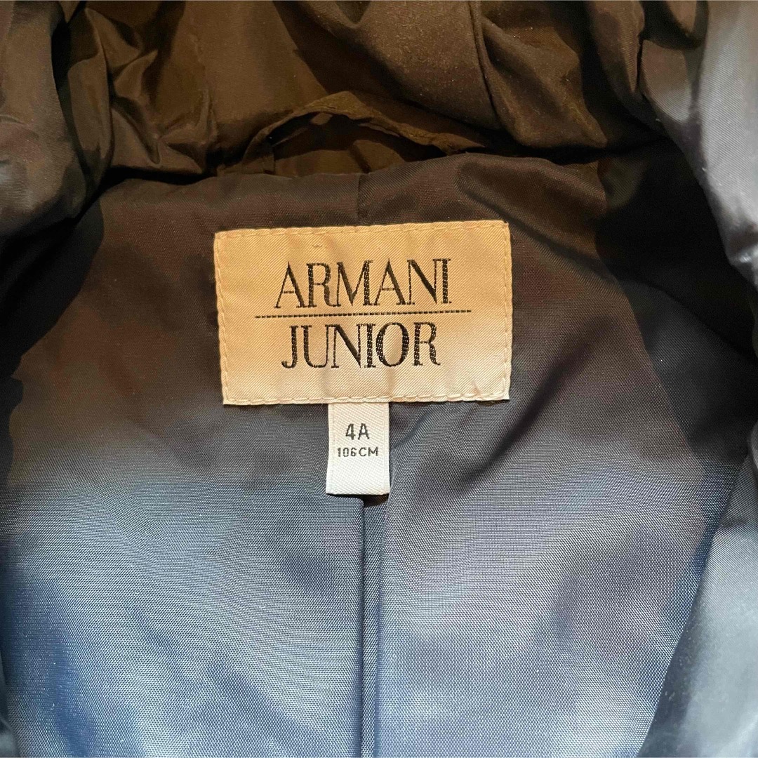 ARMANI JUNIOR(アルマーニ ジュニア)のアルマーニジュニア  ネイビー　キルティングジャケット　106cm キッズ/ベビー/マタニティのキッズ服女の子用(90cm~)(ジャケット/上着)の商品写真