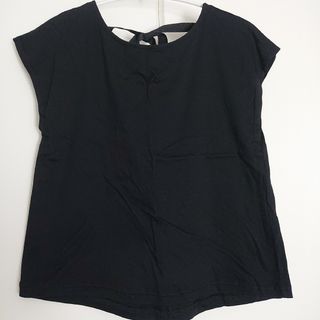 クロージングイセタンミツコシ(Clothing ISETAN MITSUKOSHI)のノースリーブ　カットソー　Mサイズ(カットソー(半袖/袖なし))