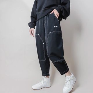 ナイキ(NIKE)のM 新品 ナイキ スウッシュ ウーブンパンツ ナイロンパンツ 黒 ウィメンズ(その他)