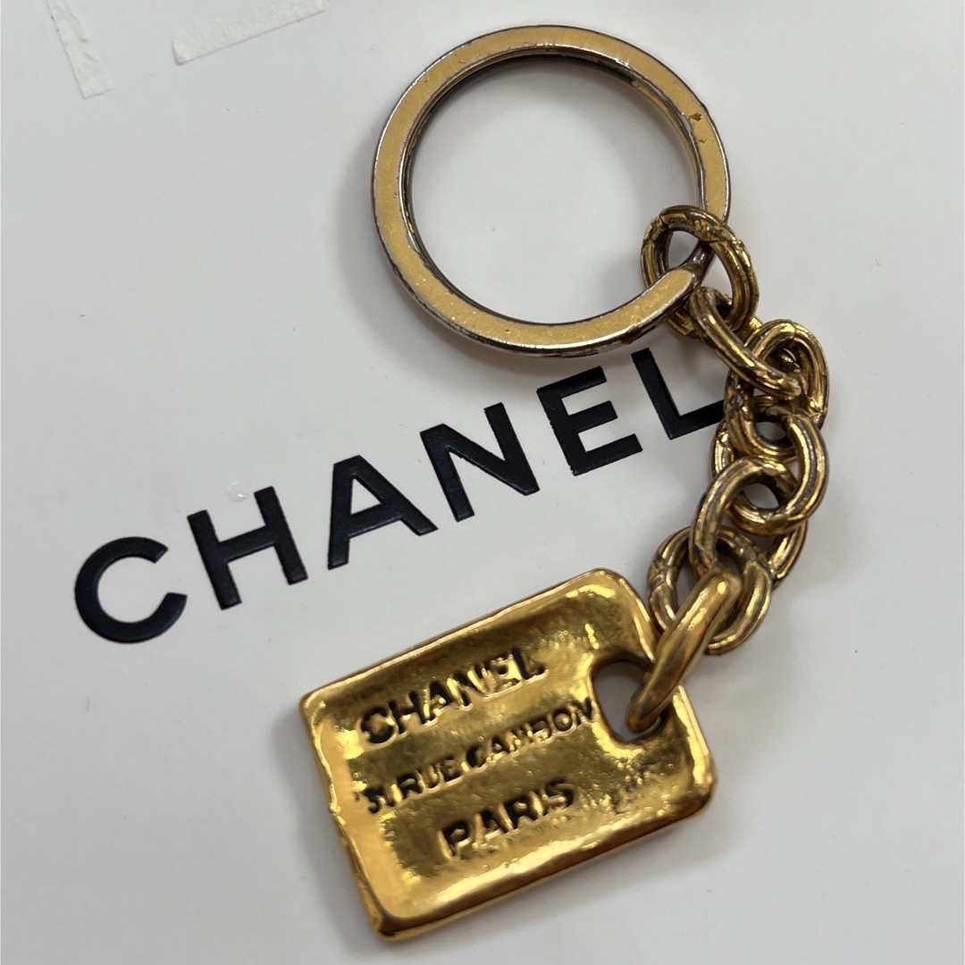 ヴィンテージCHANEL シャネル キーホルダー チャーム プレートデザインのサムネイル