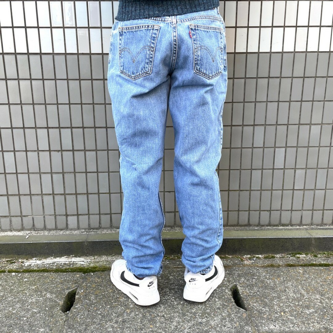 Levi's(リーバイス)の【中古】 リーバイス Levi's 550 デニム パンツ テーパード サイズ：W31 L32 インディゴ Levis  CLASSIC RELAXED TAPERED メンズのスーツ(スラックス/スーツパンツ)の商品写真