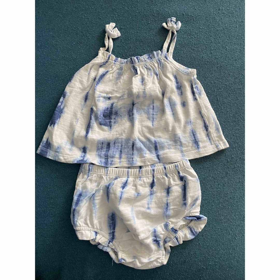 babyGAP(ベビーギャップ)のセットアップ　青　白 キッズ/ベビー/マタニティのベビー服(~85cm)(タンクトップ/キャミソール)の商品写真