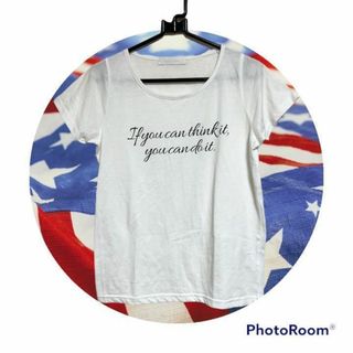 セシルマクビー(CECIL McBEE)の【夏物SALE】セシルマクビー　Tシャツ　英字　シンプル　白(Tシャツ(半袖/袖なし))