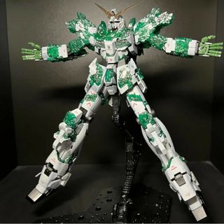 ユニコーンガンダム光の結晶体エアブラシによる全塗装 ガンプラ ガンダム(模型/プラモデル)