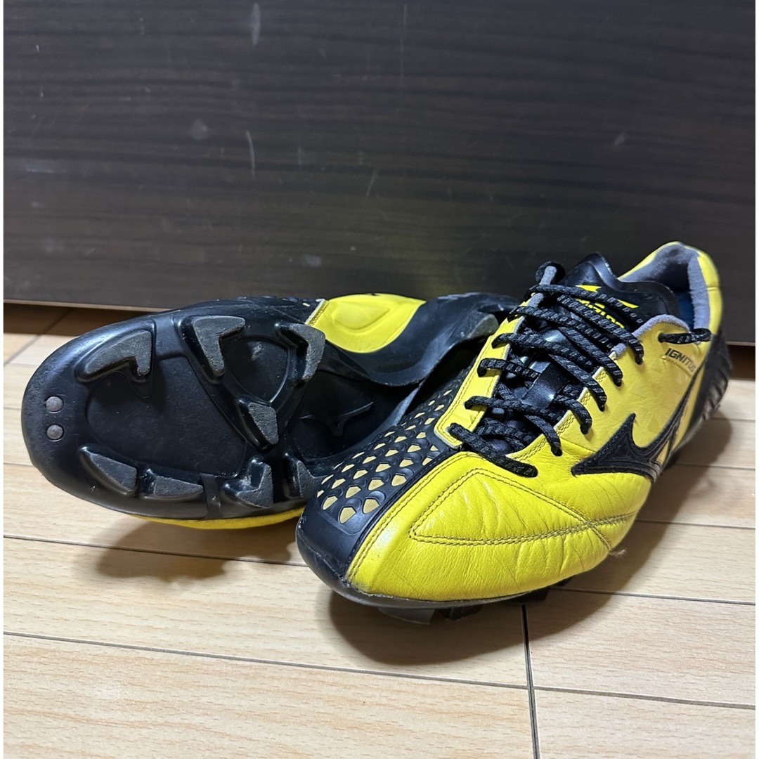 MIZUNO - サッカースパイクミズノウェーブイグニタスの通販 by あ