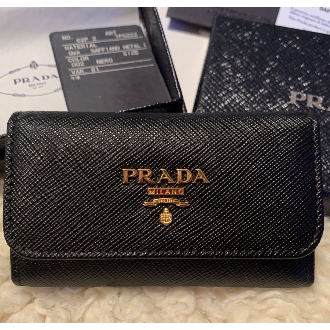 PRADA - 新品未使用PRADAプラダ サフィアーノ6連キーケースNERO