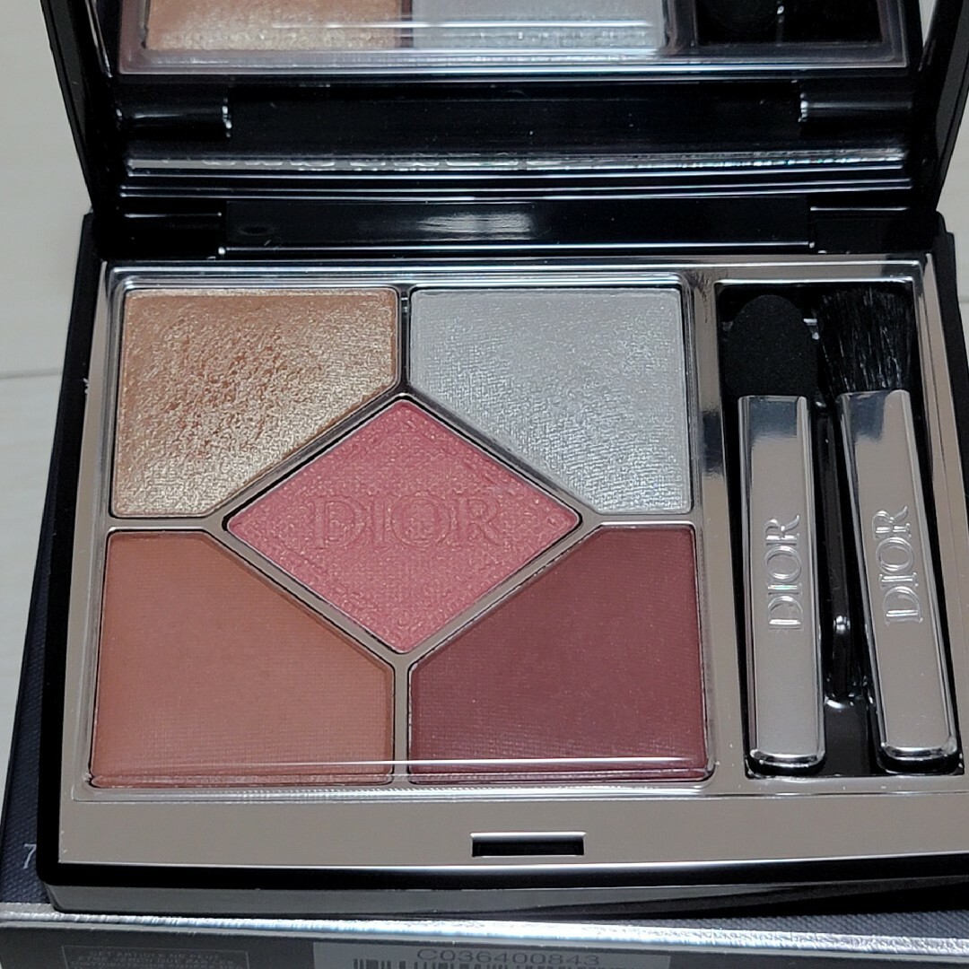 Dior ディオールショウサンククルール 843 サトゥルブルーム | フリマアプリ ラクマ Dior ディオールショウサンククルール 843 サトゥルブルーム | フリマアプリ ラクマ