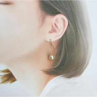 パールドロップピアス ゴールド(ピアス)