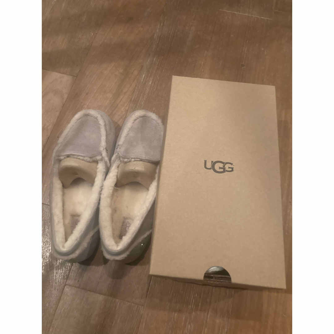 UGG モカシン 新品未使用