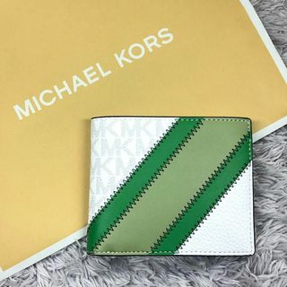 マイケルコース(Michael Kors)の⭐MICHEAL KORS⭐マイケルコース⭐新品 二つ折財布 Cooper 緑(折り財布)