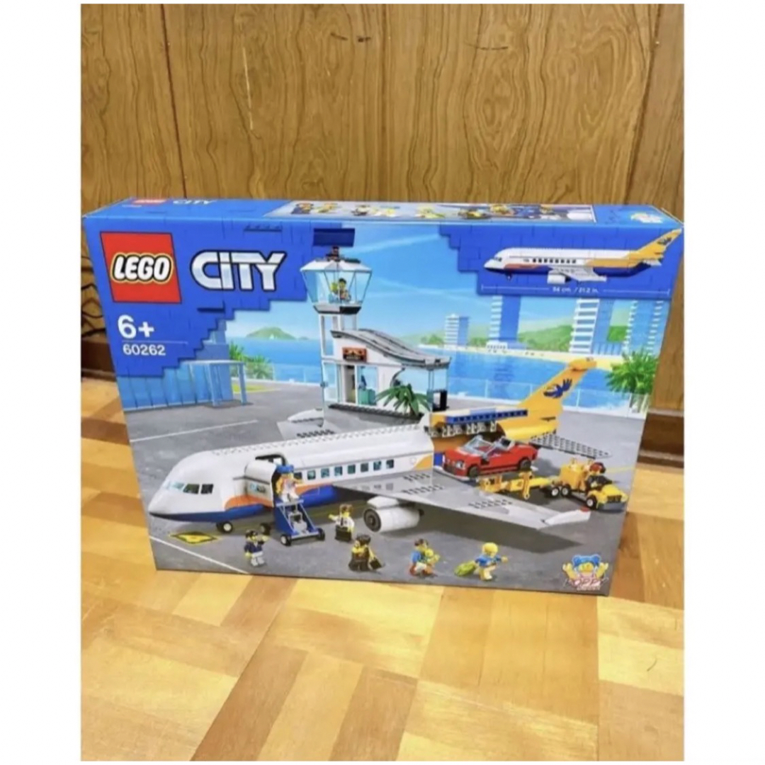 Lego(レゴ)の新品未使用　レゴ(LEGO) シティ パッセンジャー エアプレイン 60262  キッズ/ベビー/マタニティのおもちゃ(知育玩具)の商品写真