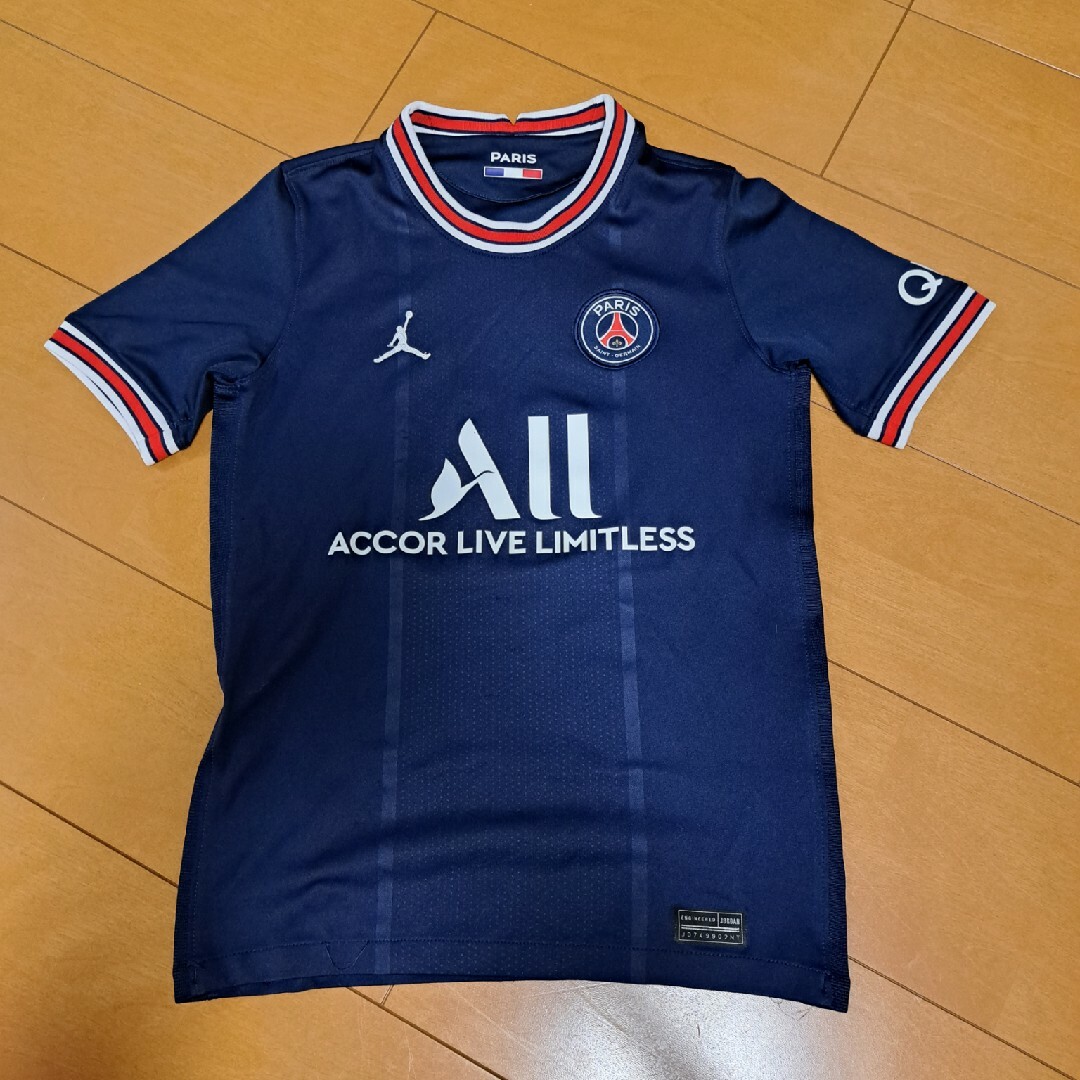 Paris Saint-Germain(パリサンジェルマン)のパリサンジェルマン　Tシャツ スポーツ/アウトドアのサッカー/フットサル(ウェア)の商品写真