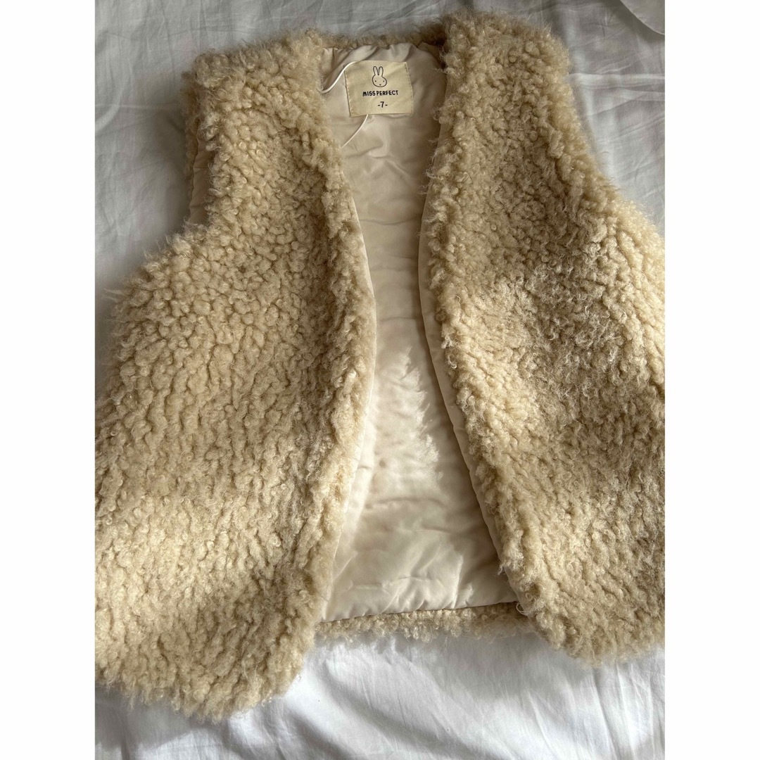 rikota poodle fur vest 韓国 子供服 ファーベスト キッズ/ベビー/マタニティのキッズ服女の子用(90cm~)(ジャケット/上着)の商品写真