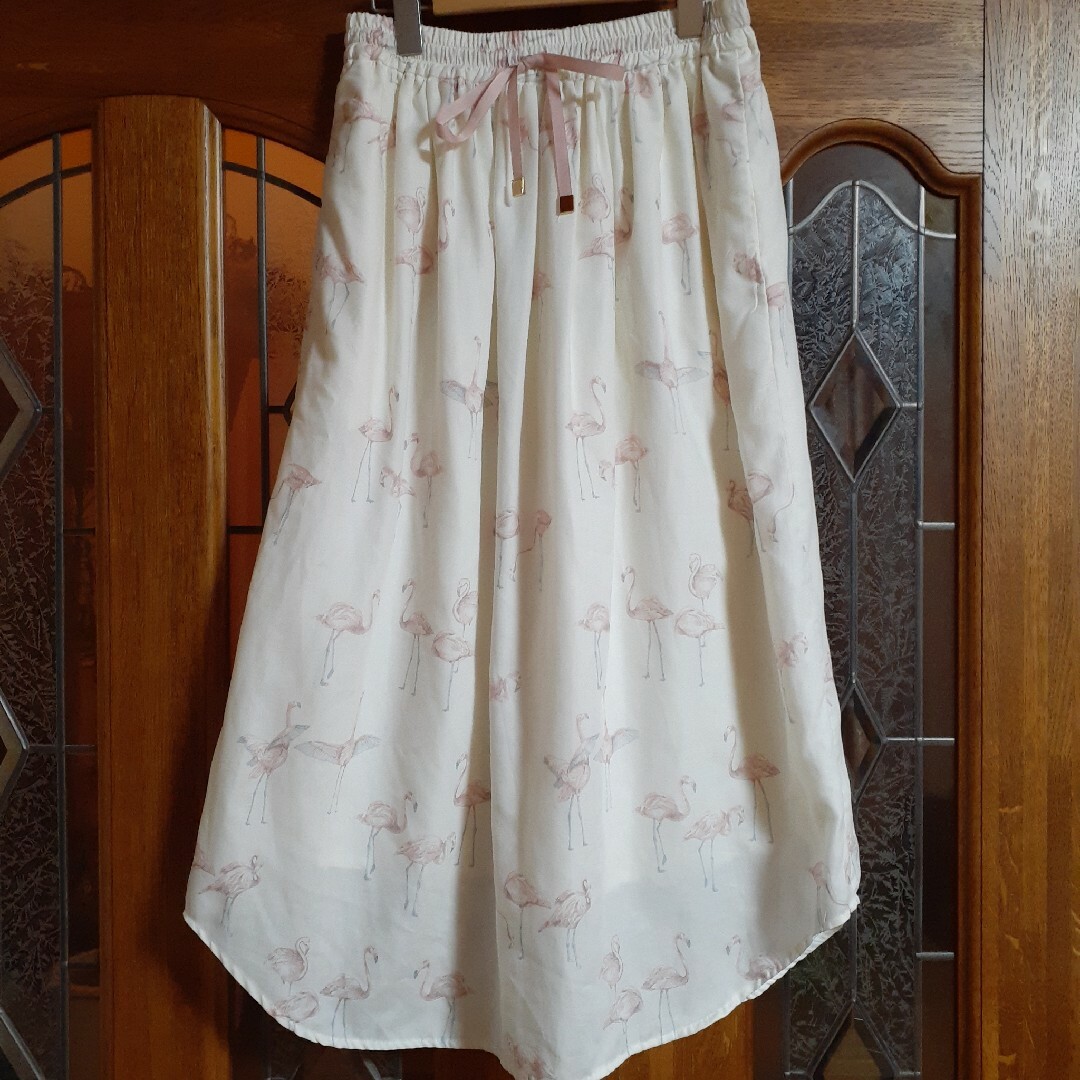 フラミンゴ　スカート レディースのスカート(ひざ丈スカート)の商品写真