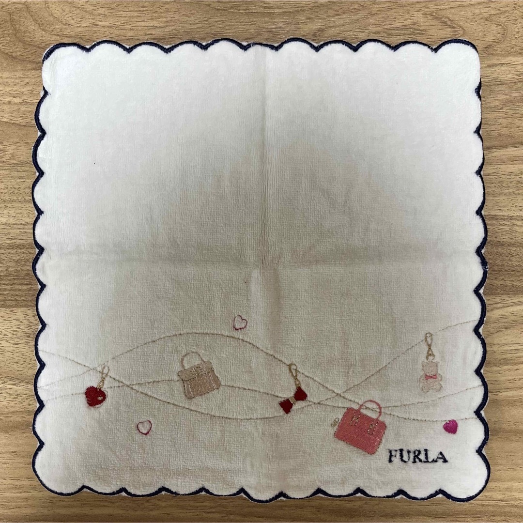 Furla(フルラ)のFURLA フルラ タオル ハンカチ ㉒ レディースのファッション小物(ハンカチ)の商品写真