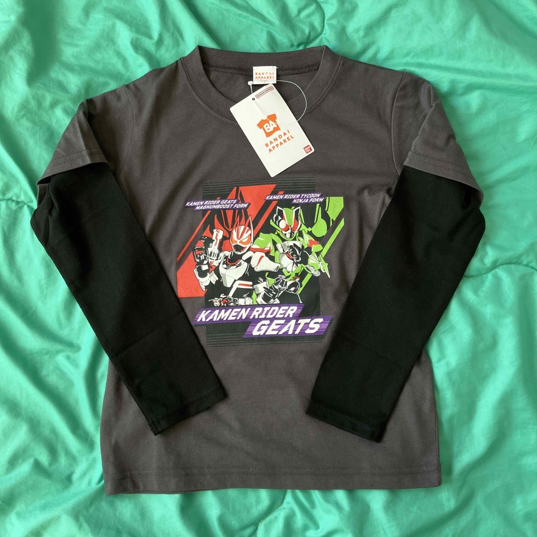 BANDAI - 仮面ライダーギーツ グレー 長袖Tシャツ ロンTの通販 by りー