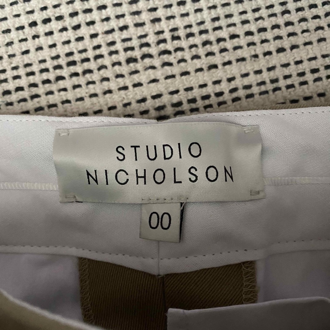 STUDIO NICHOLSON(スタジオニコルソン)のstudio nicholson ピーチコットン　ボリュームパンツ　00 レディースのパンツ(カジュアルパンツ)の商品写真