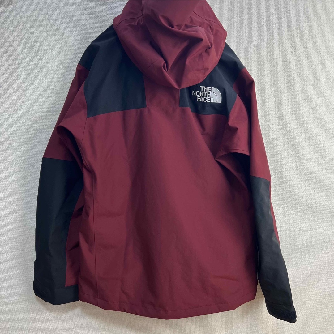 THE NORTH FACE(ザノースフェイス)のノースフェイス　マウンテンジャケット　np61800 コードバン　レッド　M メンズのジャケット/アウター(マウンテンパーカー)の商品写真