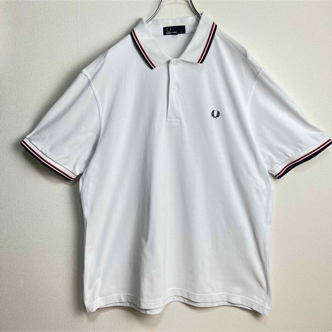 FRED PERRY - 大人気 フレッドペリー ポロシャツ XL 白 赤紺 M12 美品 FRED PERRY - 大人気 フレッドペリー ポロシャツ XL 白 赤紺 M12 美品