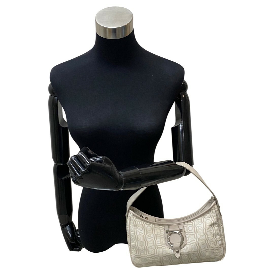 極 美品 保存袋付 Salvatore Ferragamo サルヴァトーレフェラガモ