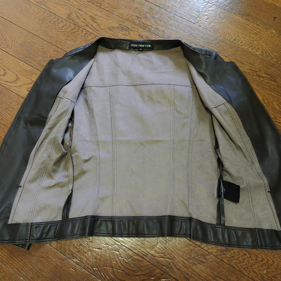1537超美品 フォクシーニューヨーク 38 ノーカラー レザージャケット-