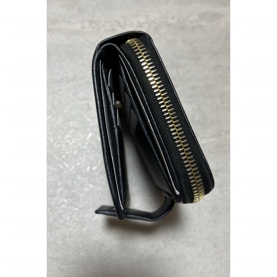 Yves Saint Laurent(イヴサンローラン)のイヴサンローラン 二つ折り財布 ブラック レディースのファッション小物(財布)の商品写真