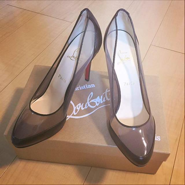 Christian Louboutin(クリスチャンルブタン)のルブタン！クリアパンプス！新品未使用 レディースの靴/シューズ(ハイヒール/パンプス)の商品写真