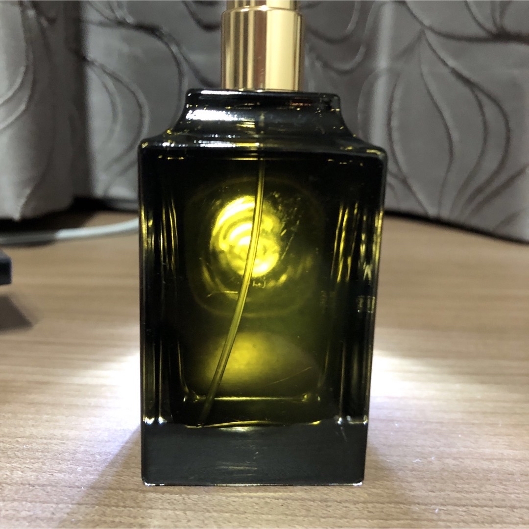 TOM FORD(トムフォード)のフゼアプラティーヌ TOM FORD フジェールプラティーヌ 激レア コスメ/美容の香水(ユニセックス)の商品写真