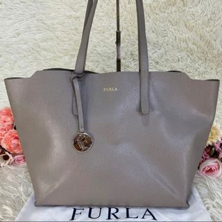 フルラ(Furla)の人気 フルラ FURLA トートバッグ サリー グレージュ A4収納 定番(トートバッグ)