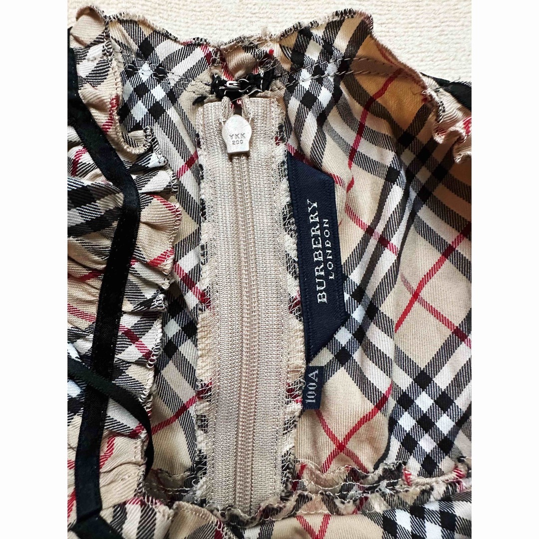 BURBERRY(バーバリー)のBurberry London  ノバチェック柄チュニック　100  美品 キッズ/ベビー/マタニティのキッズ服女の子用(90cm~)(Tシャツ/カットソー)の商品写真