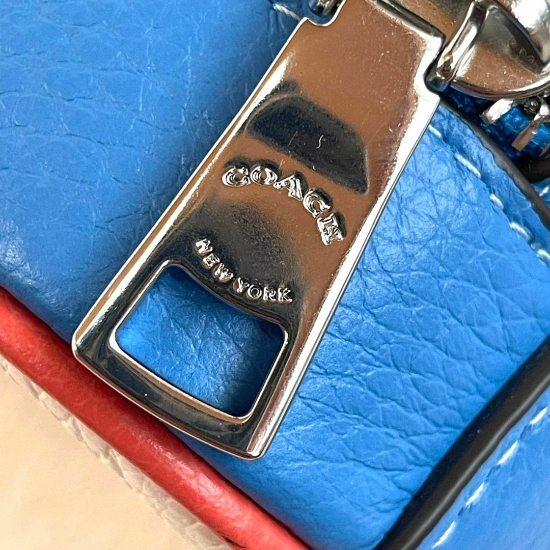 ✨新品未使用✨　coach コーチ　エヴァ　フォン　ショルダー　斜めがけ　レザー