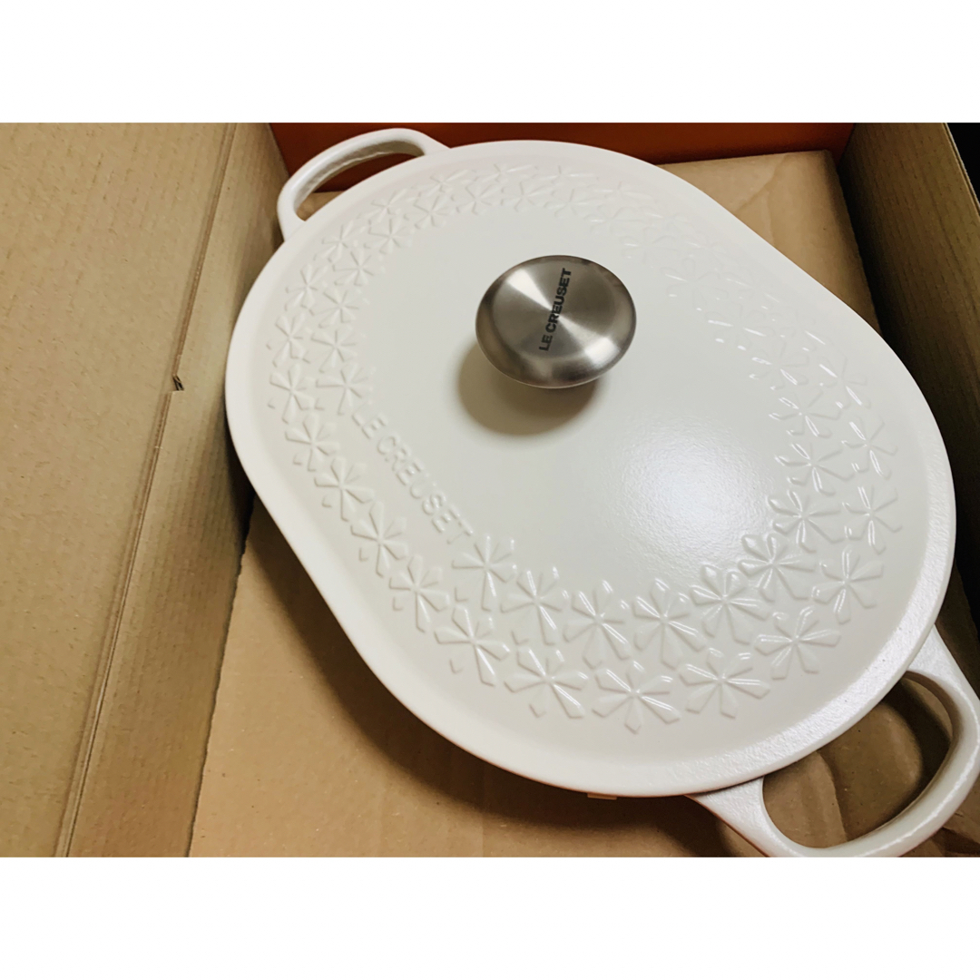 新品 LE CREUSET ルクルーゼ オブロング マルミット フラワーレリーフ