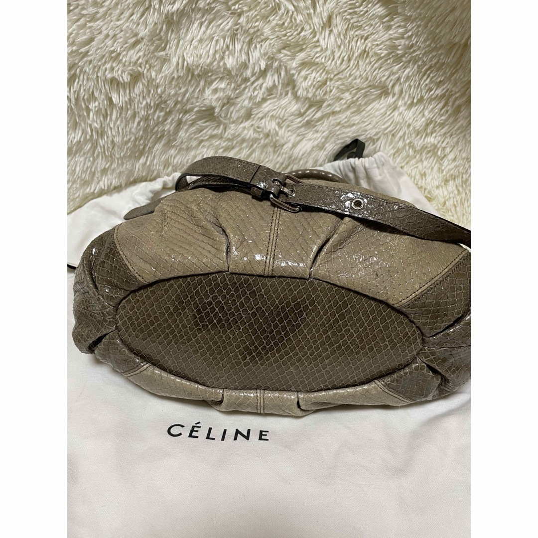 celine(セリーヌ)の【CELINE】ピロースモールレザー2wayショルダーバッグハンドバッグ レディースのバッグ(ショルダーバッグ)の商品写真
