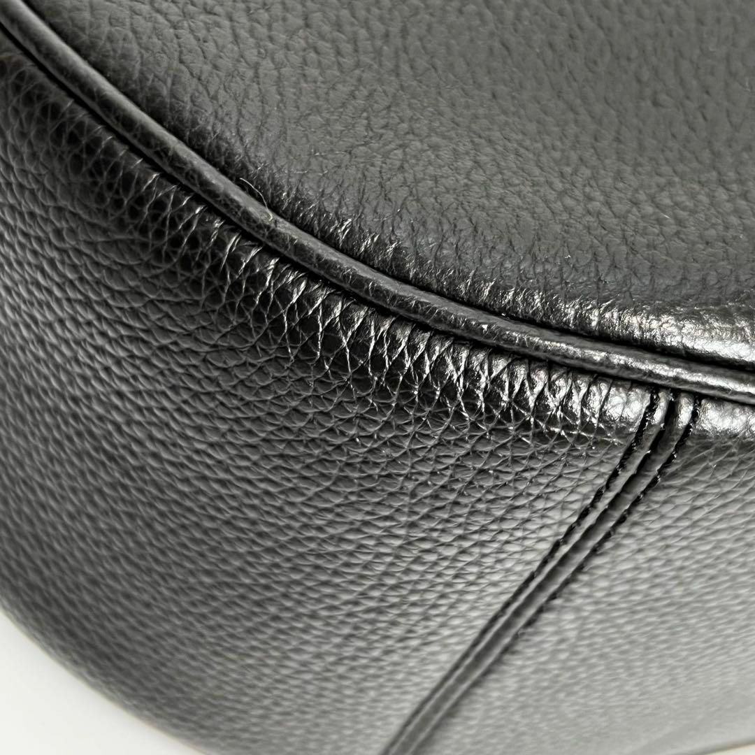 極美品】 COACH 38250 ワンショルダー ショルダーバッグ 三日月型