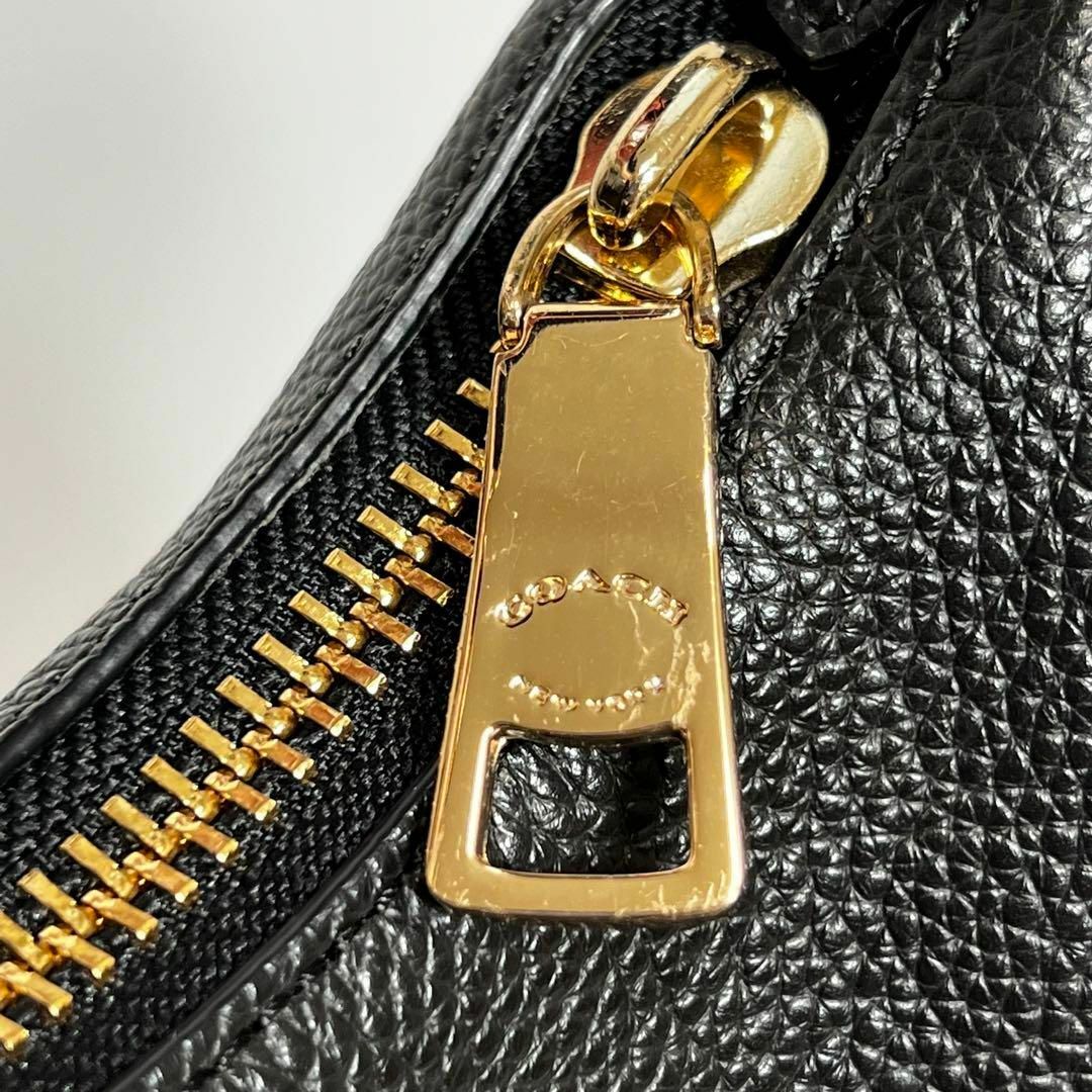 極美品】 COACH 38250 ワンショルダー ショルダーバッグ 三日月型