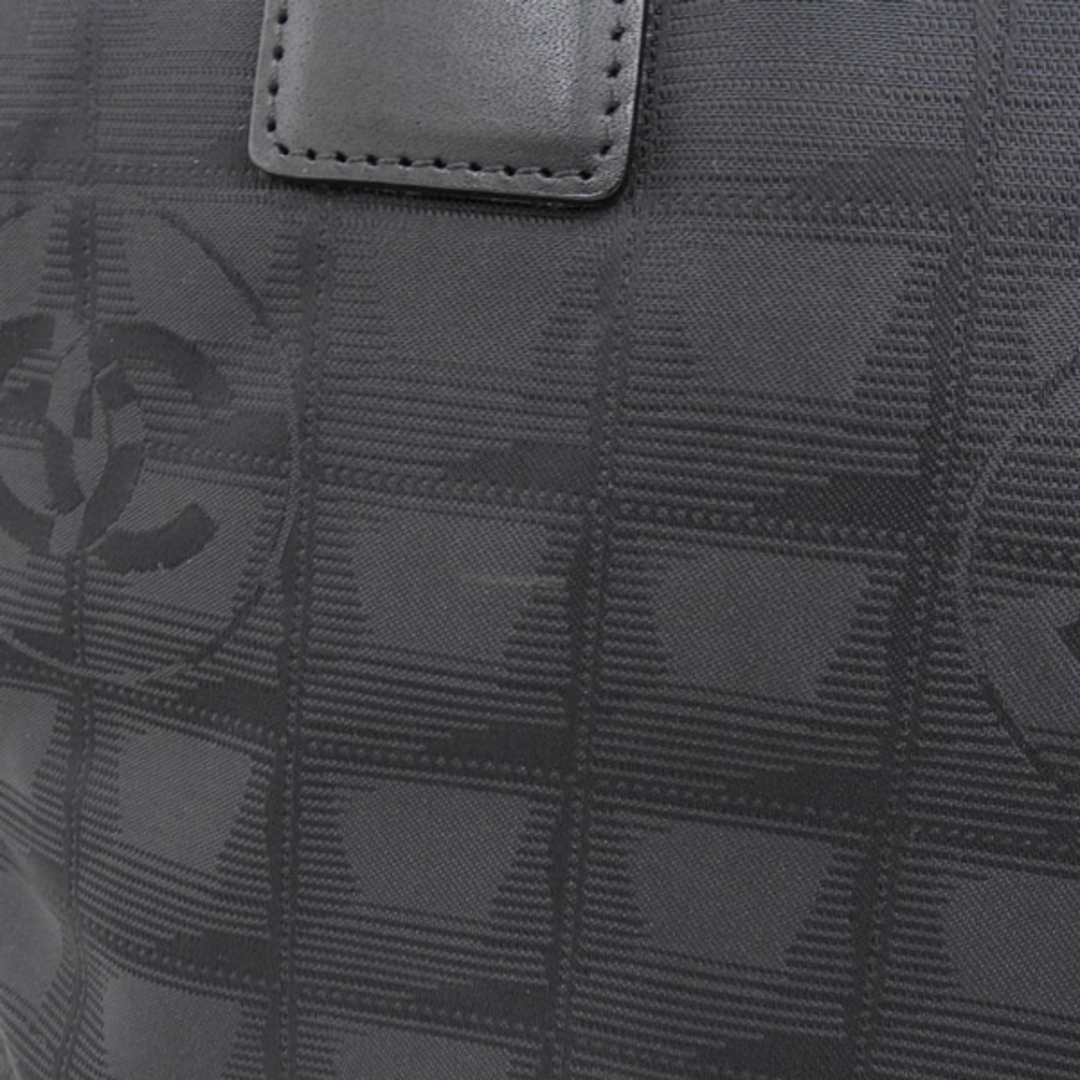 CHANEL - 【中古】CHANEL シャネル ナイロン ニュートラベルラインMM