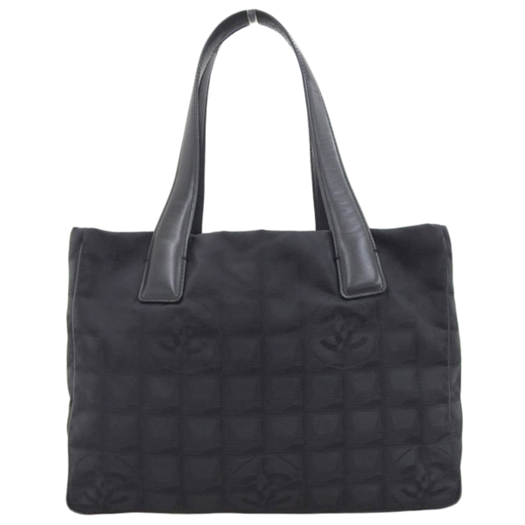 SALE価格で通販中】 【中古】CHANEL シャネル ナイロン ニュートラベル