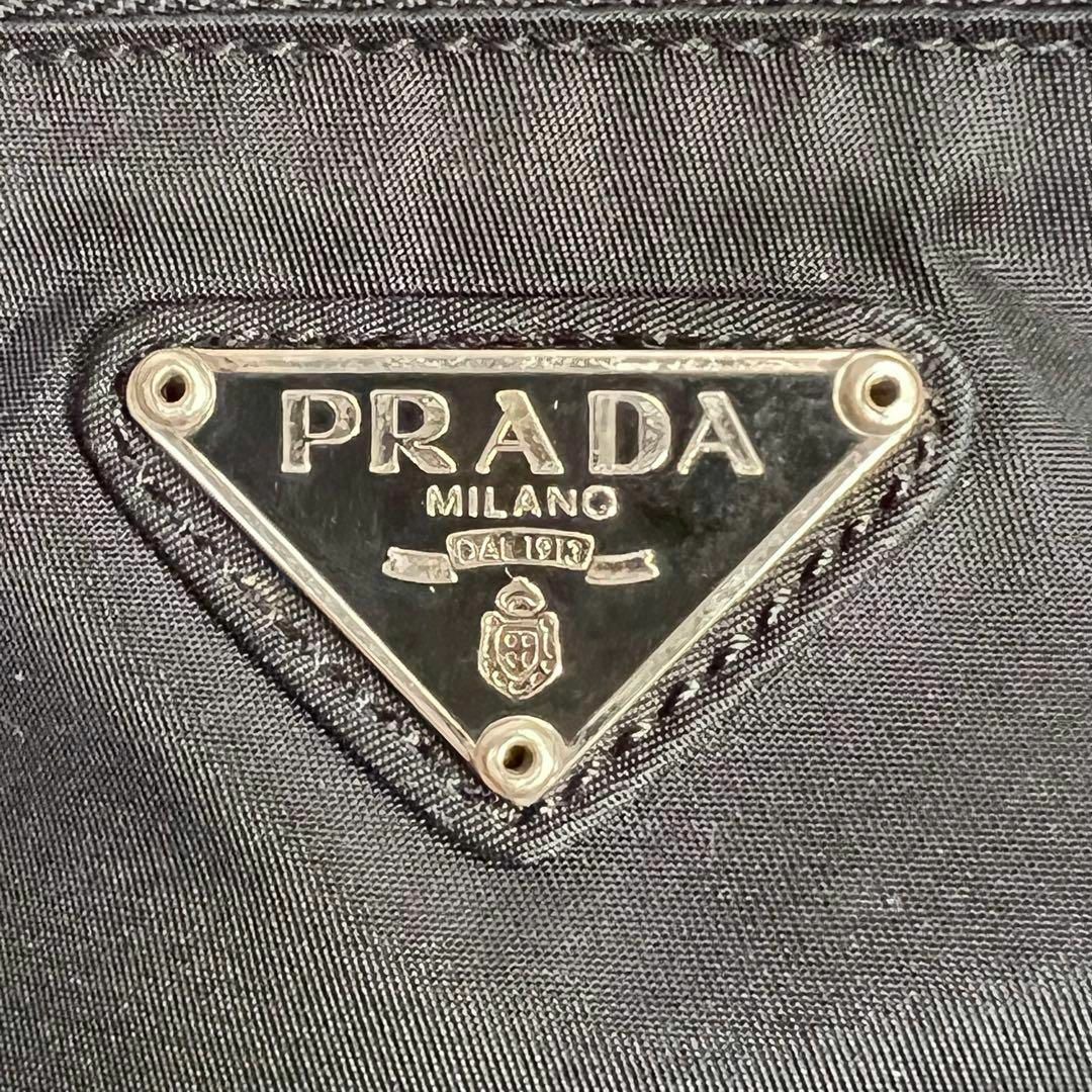 【極美品】 PRADA ナイロン ショルダーバッグ マチなし 白タグ付 ミニ
