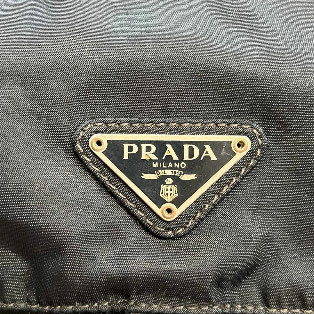 PRADA ナイロン ショルダーバッグ ブラック 白タグ付　おでかけ おしゃれ