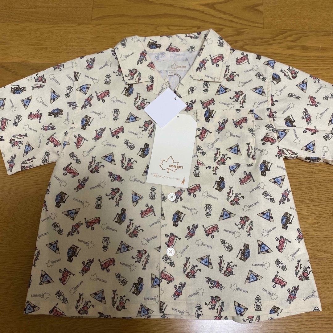 LOGOS(ロゴス)の新品　未使用　ロゴス　キャンプ柄　シャツ　120 キッズ/ベビー/マタニティのキッズ服男の子用(90cm~)(ブラウス)の商品写真