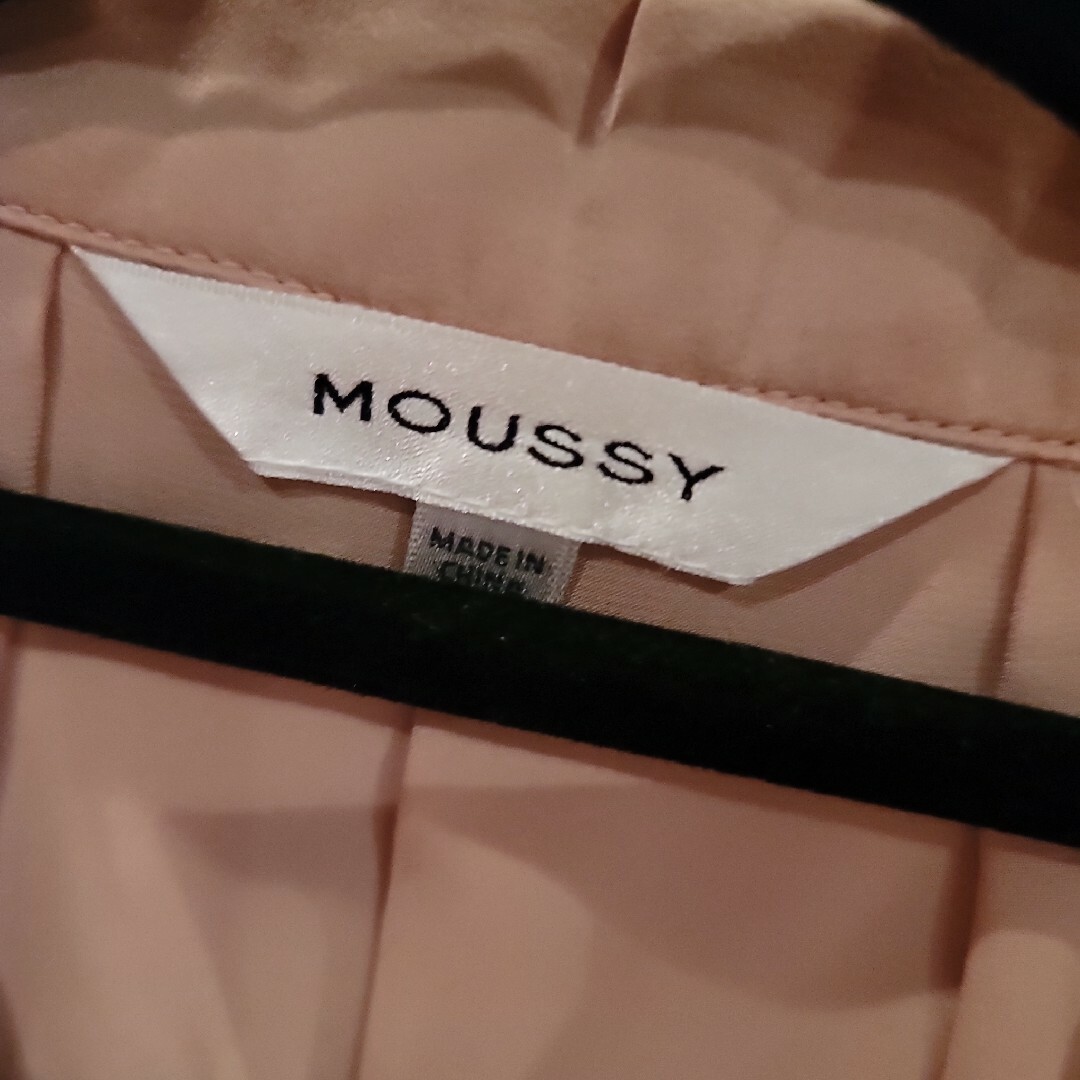 moussy(マウジー)のmoussy OPEN COLLAR SATIN SHIRT シャツ レディースのトップス(シャツ/ブラウス(半袖/袖なし))の商品写真