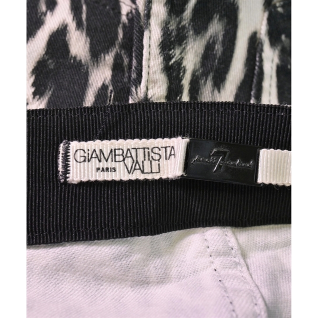 Giambattista Valli(ジャンバティスタヴァリ)のGiAMBATTiSTA VALLi パンツ（その他） 24(XXS位) 【古着】【中古】 レディースのパンツ(その他)の商品写真