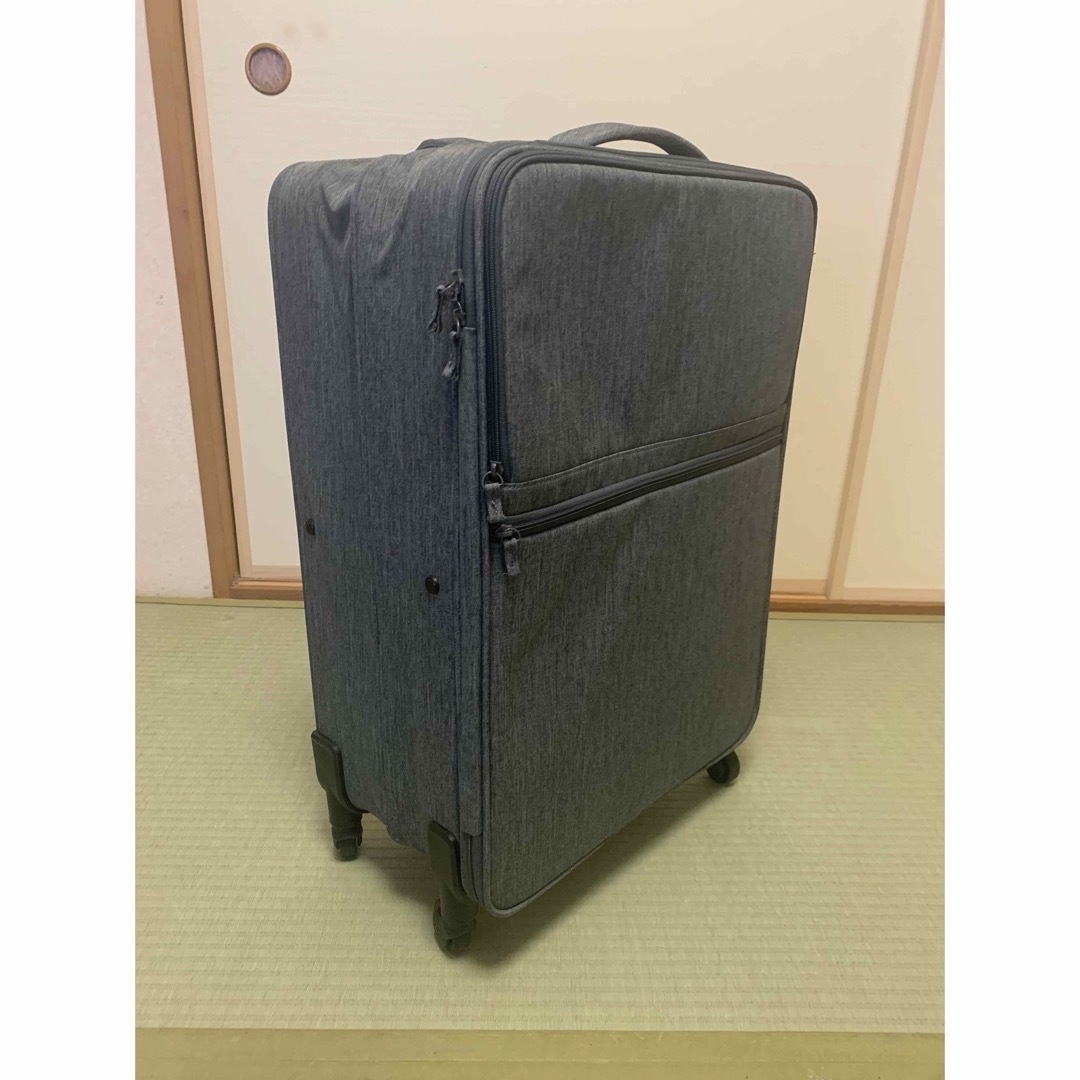 無印良品 半分の厚みで収納できるソフトキャリーケース(M)(グレー) | フリマアプリ ラクマ