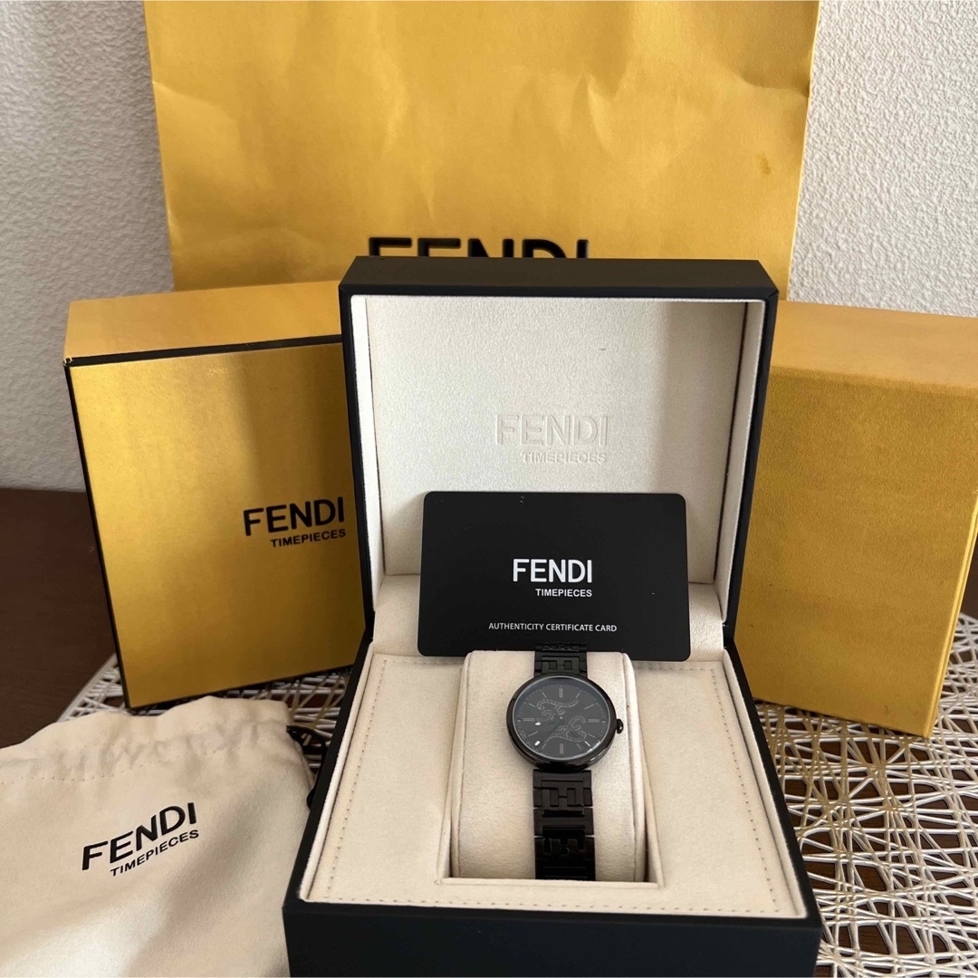 新品　FENDI 時計　ブラックダイアモンド