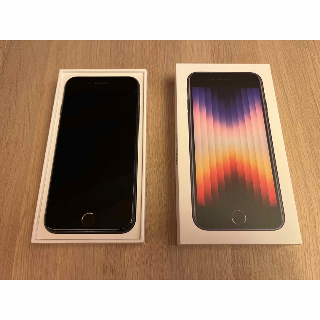 iPhone SE 第3世代 128GB ミッドナイト（黒）